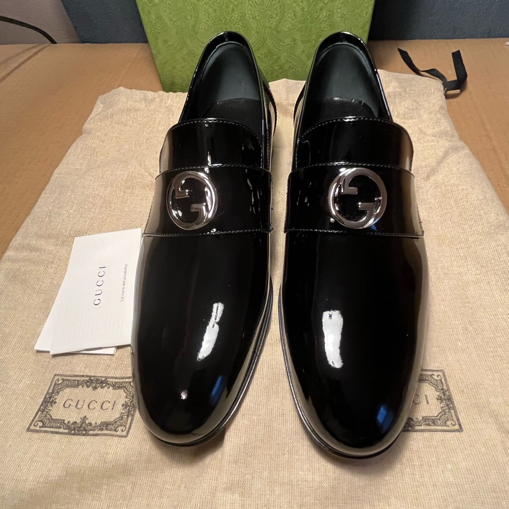 Authentic Gucci Men’s Interlocking G loafers size 7.5 G